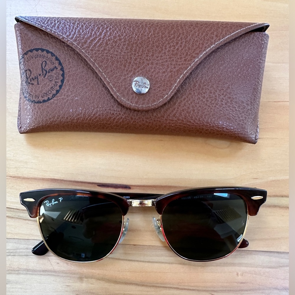 Ray Ban Clubmaster Classic Polished Tortoise on Gold
